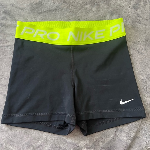 Women’s Nike Pro 3” Black with Neon band Shorts - Picture 6 of 7